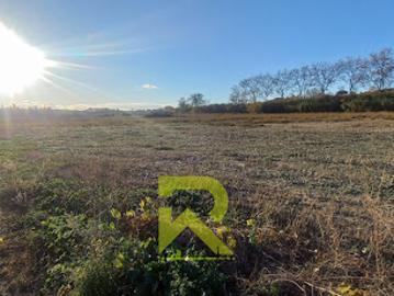 Vente Terrain 8235 m2 Montady