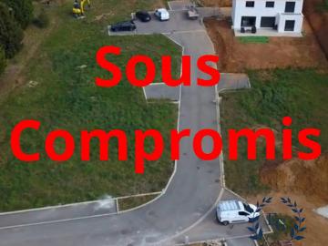 Vente Terrain constructible 698 m2 Meyreuil