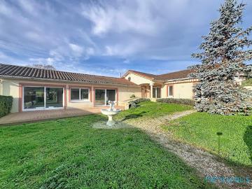 Vente Villa 5 pièces 133 m2 Saint Jean la Bussière