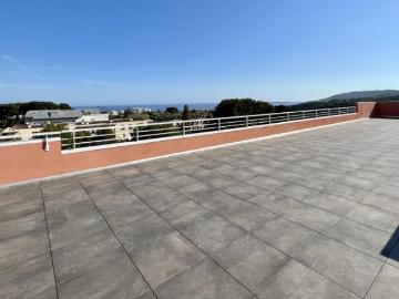 Vente appartement toit terrasse piscinable Antibes