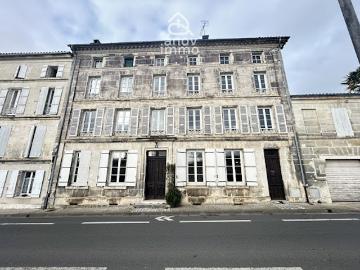 Vente Maison 10 pièces 350 m2 Jarnac