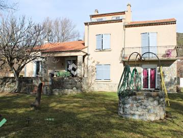 Vente Maison 7 pièces 151 m2 Le Brusquet