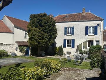 Vente Maison 5 pièces 147.84 m2 Jouy le Châtel
