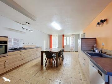 Vente Maison 6 pièces 208 m2 Réparsac