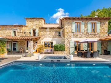 Vente maison 6 pièces Montauroux 83