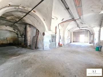 Vente Place de parking 305 m2 Montelimar