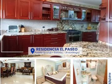 VENDE APARTAMENTO CON VISTA.AL MAR PUERTO LA CRUZ VE15...