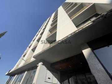 Vende se escritório, em edifício de prestígio, com 3...