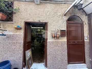 Vendesi monolocale a Palermo, Cassaro