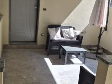 VENDESI INTERO COMPLESSO IMMOBILIARE – 7 APPARTAMENTI IN...
