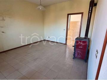 Vendesi quadrilocale a Fara Novarese via quattro martiri, 9