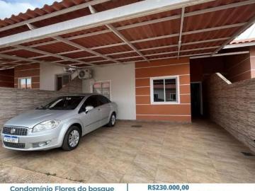 Vendo casa de 03 quartos, reformada, localizada no...