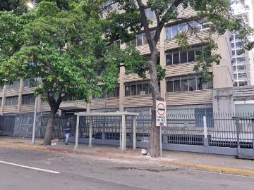 Vendo oficina 174m2 Avenida Libertador 4197