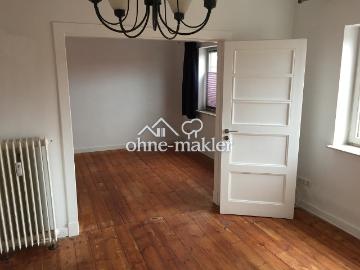 Vermietete Altbauwohnung mit stabiler Renditeperspektive...