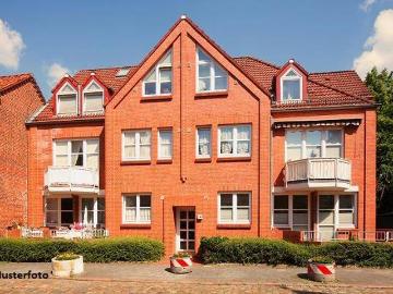 Viel Platz für zwei Generationen – 2 Familienhaus mit Garage