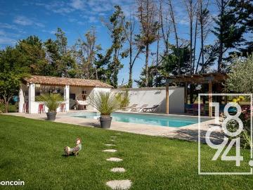 Maison 6 pièces 215 m²