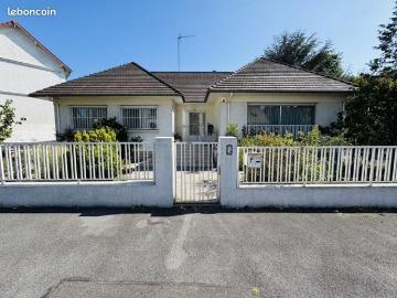 Villa 8 pièces 219 m²