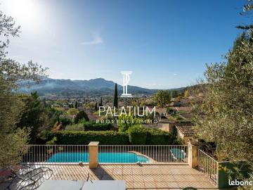 Villa 12 pièces 284 m²
