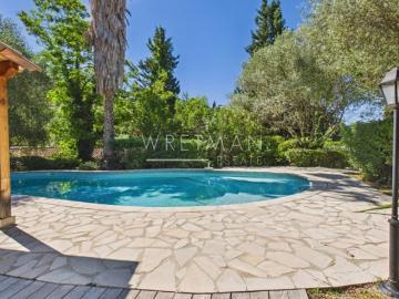 Villa au calme proche du village Fayence