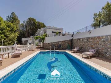 Villa / Chalet de 375 m2 en venta en Almuñécar, Andalucía