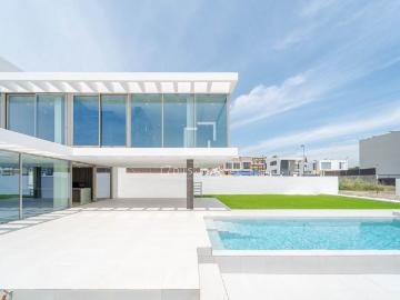 Villa / Chalet de 547 m2 en venta en Torrente, España