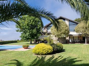 Villa / Chalet de lujo 637 m2 en venta, Nigrán, España