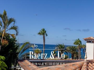 Villa / Chalet de lujo de 366 m2 en venta en El Duque,...