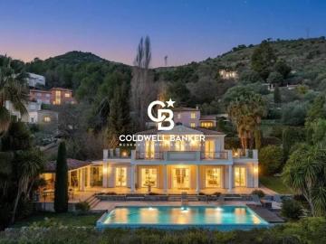 Villa d'architecte d'exception – Domaine privé