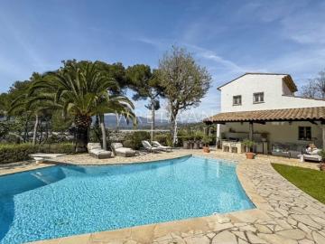 Villa de 4 chambres avec piscine dans un domaine fermé –...