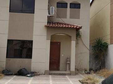 Villa de Alquiler en Urb Villa Club Samborondon Guayaquil