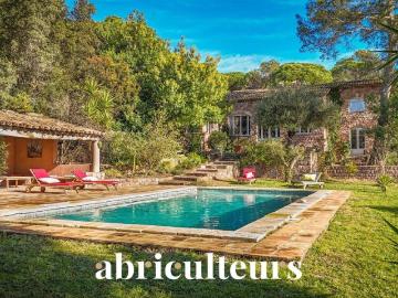 Villa de luxe de 8 pièces en vente Saint Raphaël, France