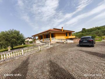Villa in vendita a Capaccio Paestum SA