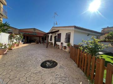 Villa in vendita a Roma RM