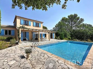 Villa Roquebrune Sur Argens 5 pièces 122,84 m2 sur 4 540...