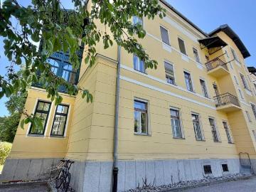 VILLACH STADT: Charmante Altbauwohnung in stilvoller...