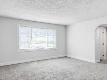 Village Square 2 Bedroom Apartment for Rent at 533...