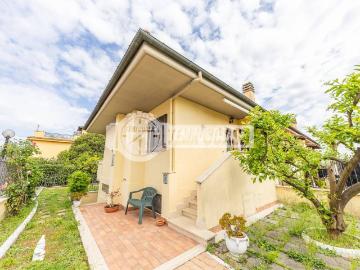 Villetta a schiera in vendita a Roma RM