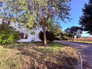 Villetta bifamiliare in vendita di 180 m² in Via Vellaneda