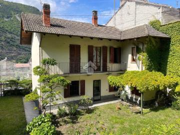 Villetta bifamiliare in vendita di 180 m² in Via...