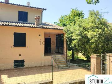 Villetta bifamiliare in vendita di 217 m²