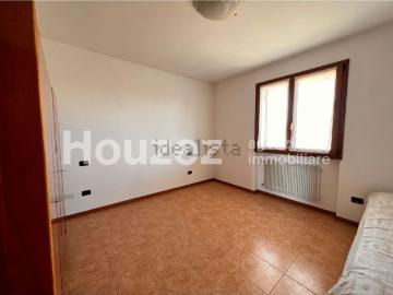 Villetta bifamiliare in vendita di 180 m² in Via Spadacenta