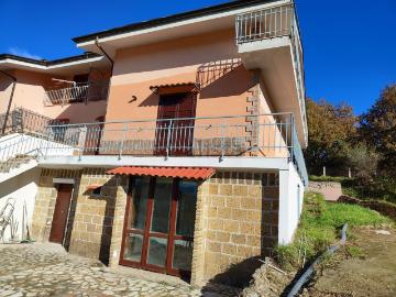 Villetta bifamiliare in affitto di 245 m² in Contrada...