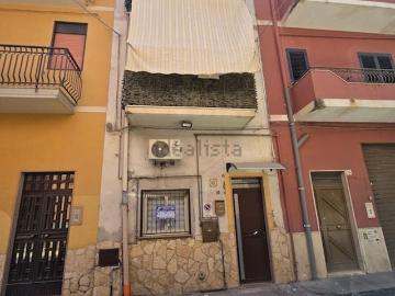 Villetta indipendente in vendita di 86 m² in Via G. Amendola