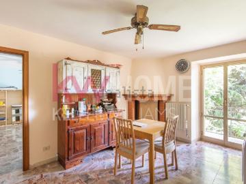 Villetta indipendente in vendita di 221 m² in Via Giuoco, 4