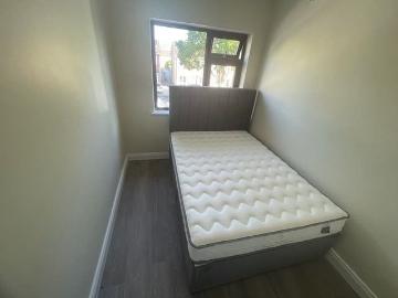 Virginia Heights, Tallaght, Dublin 24 Double Room To...