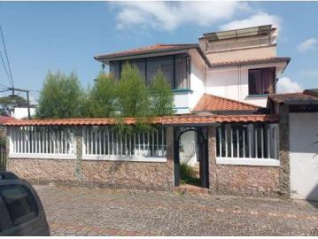 Vivienda 3 pisos en El Retorno a 100m de la Uni. Ed....