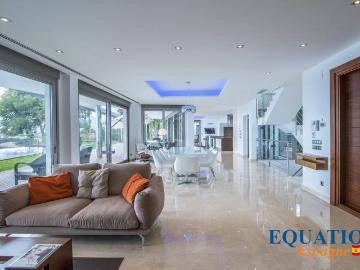 Vivienda de alto standing de 652 m2 en venta Altea,...