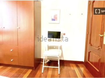 Vivienda en apartamento de 4 dormitorios, Abando