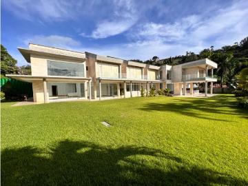Vivienda exclusiva en venta Nueva Caracas, Distrito Capital