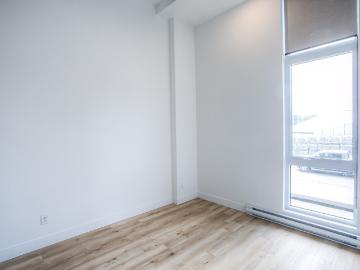 VIVRE 1 3 Bedroom Apartment for Rent at 439 Av Thérèse...